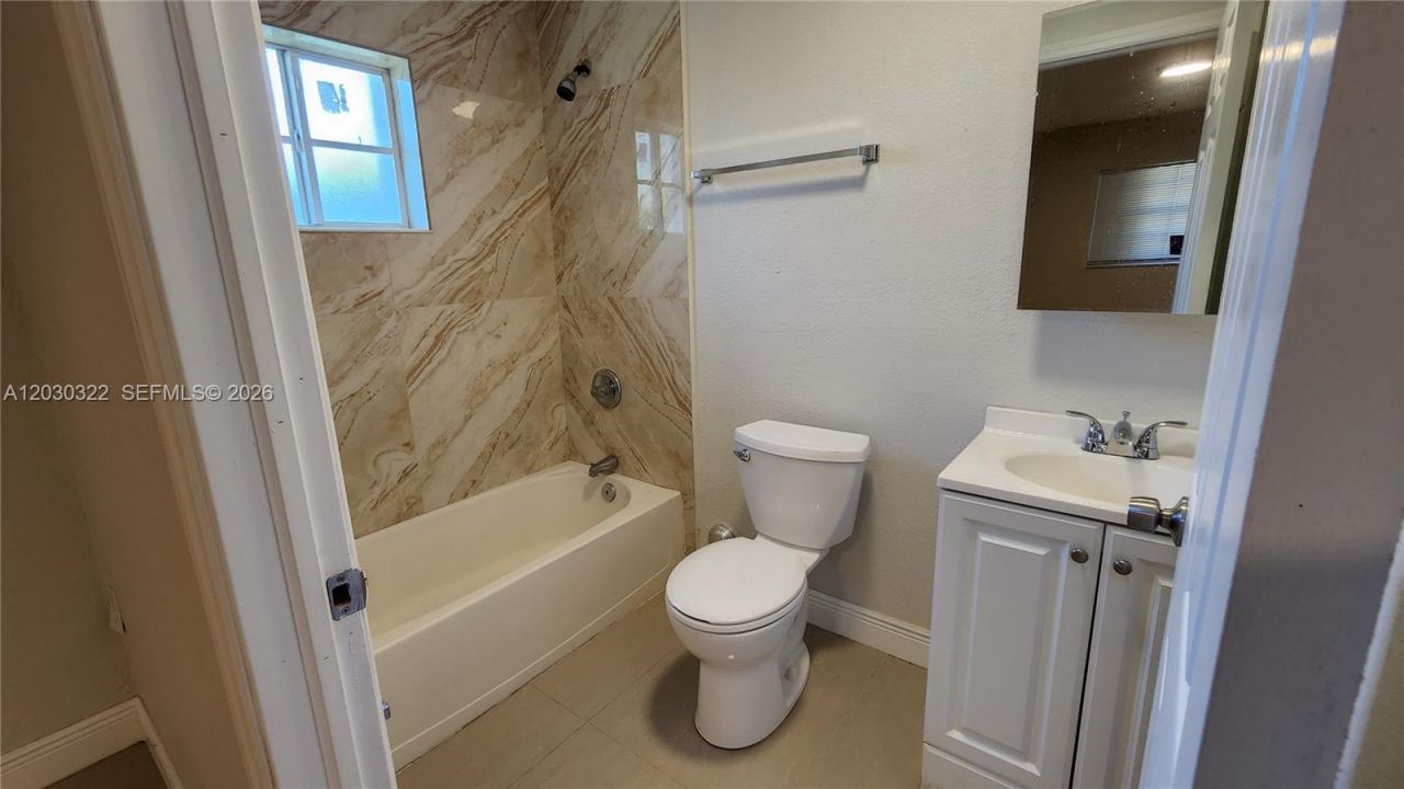 10372 NW 10th Ave , Unit 10372, Miami, FL 33150 Photo