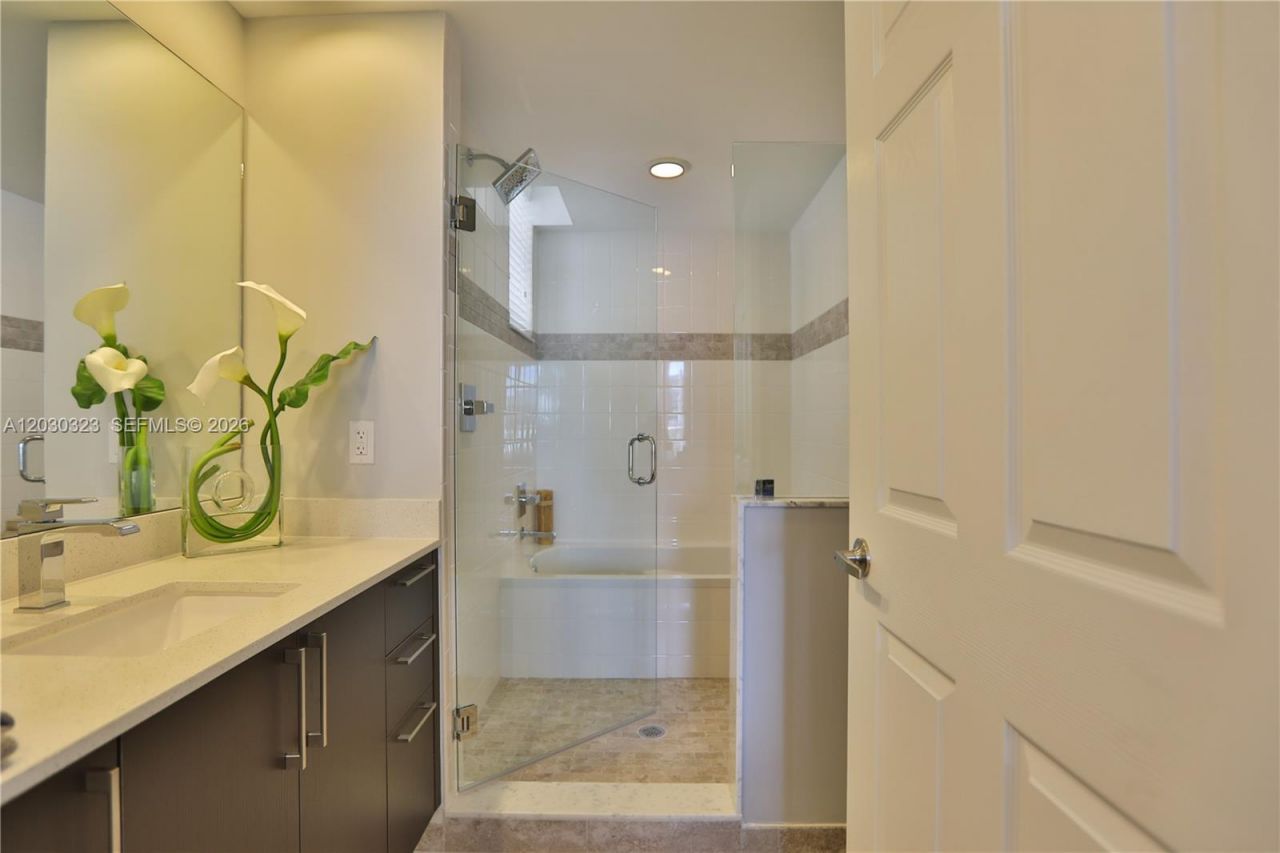 2000 Salzedo Street , Unit PH13, Coral Gables, FL 33134 Photo