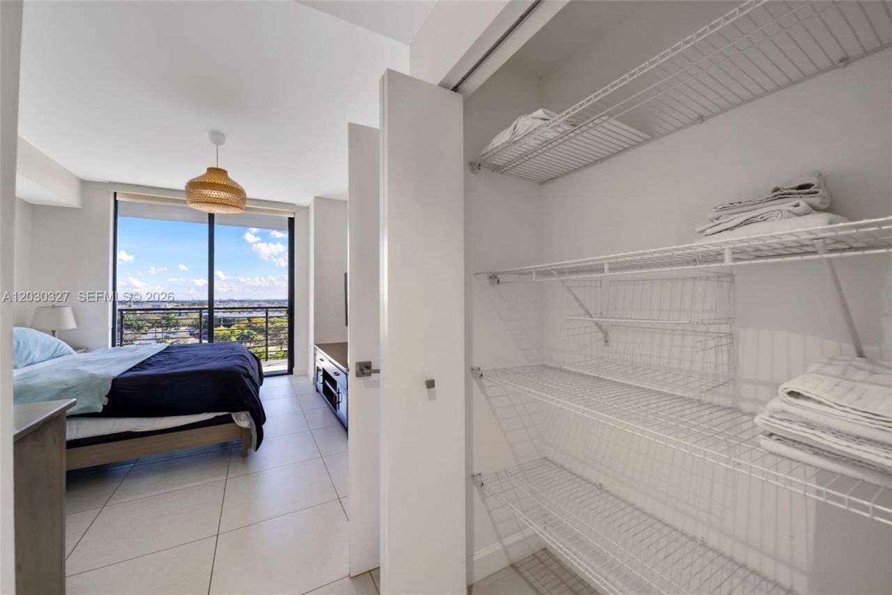 5350 NW 84th Ave , Unit 903, Doral, FL 33166 Photo