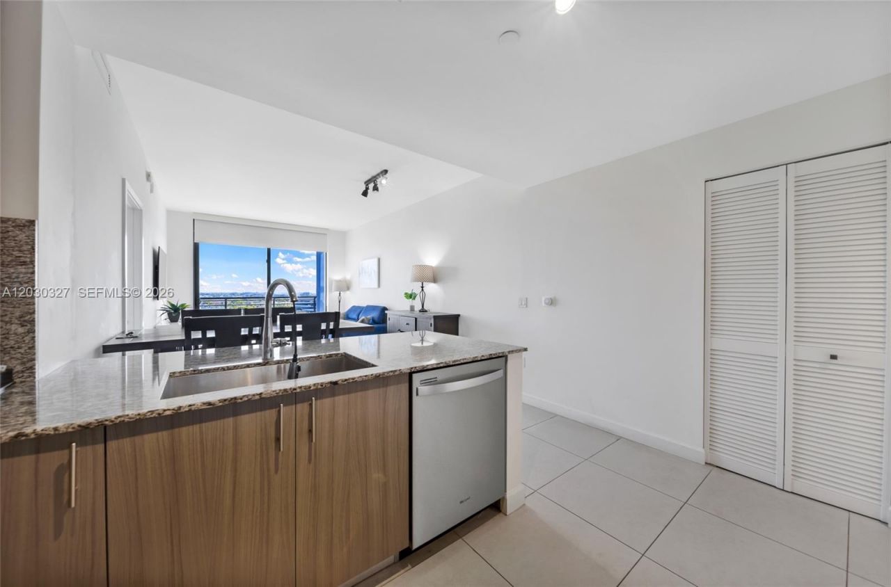 5350 NW 84th Ave , Unit 903, Doral, FL 33166 Photo