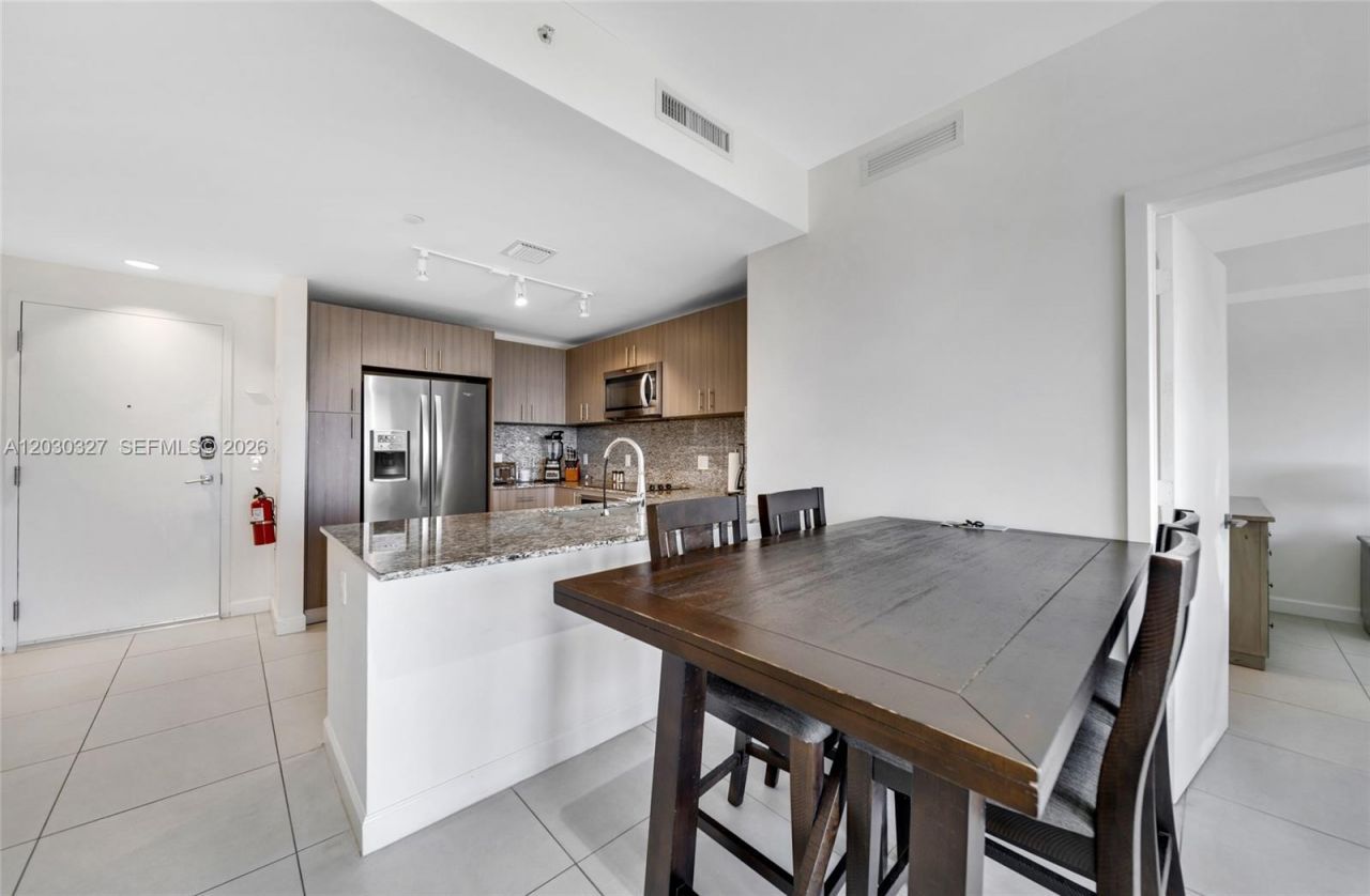 5350 NW 84th Ave , Unit 903, Doral, FL 33166 Photo
