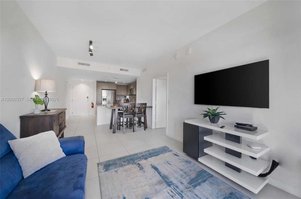 5350 NW 84th Ave , Unit 903, Doral, FL 33166 Photo