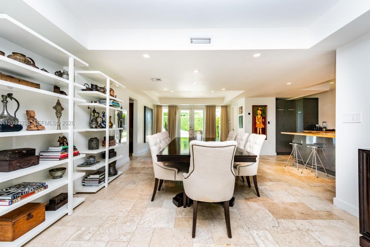 575 W 50th St , Miami Beach, FL 33140 Photo