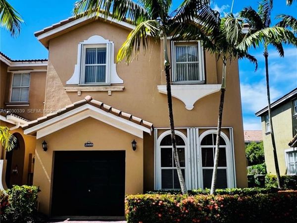 2499 SE 14th St , Homestead, FL 33035