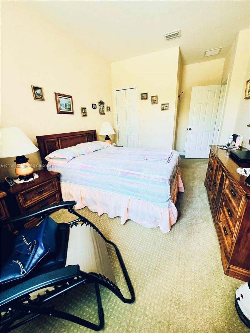 2499 SE 14th St , Homestead, FL 33035 Photo