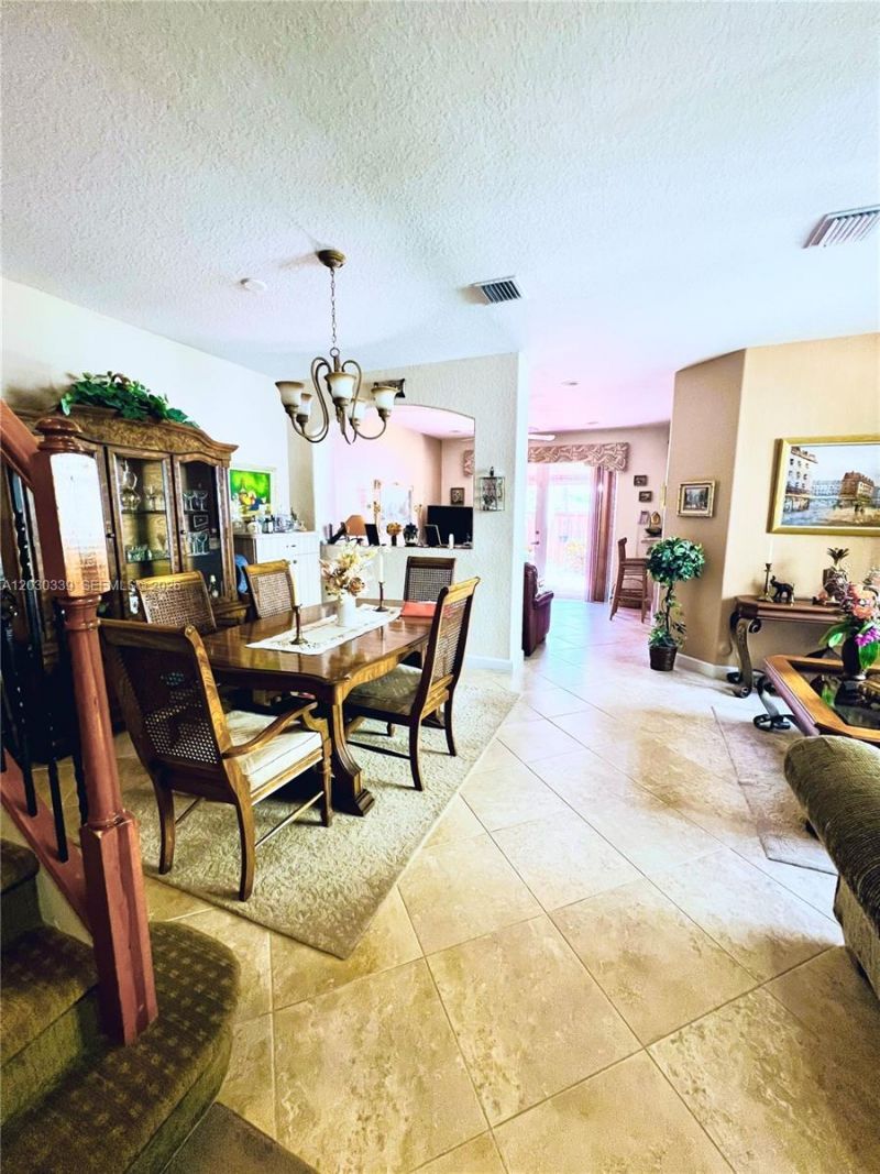 2499 SE 14th St , Homestead, FL 33035 Photo