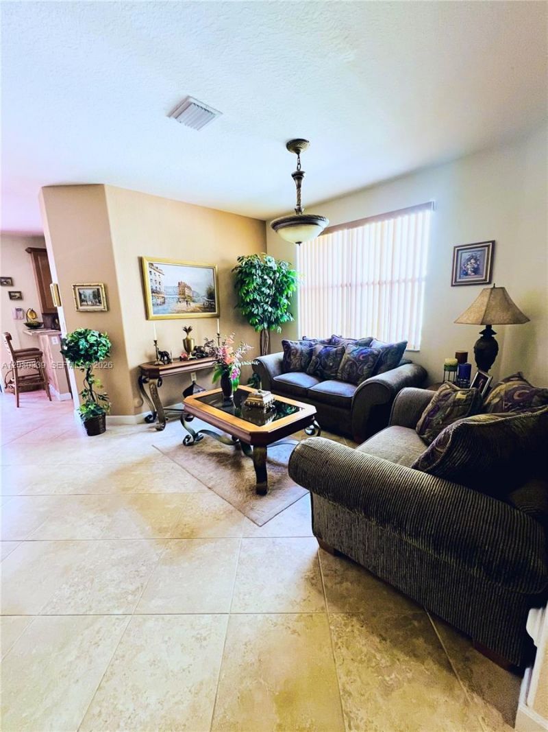 2499 SE 14th St , Homestead, FL 33035 Photo