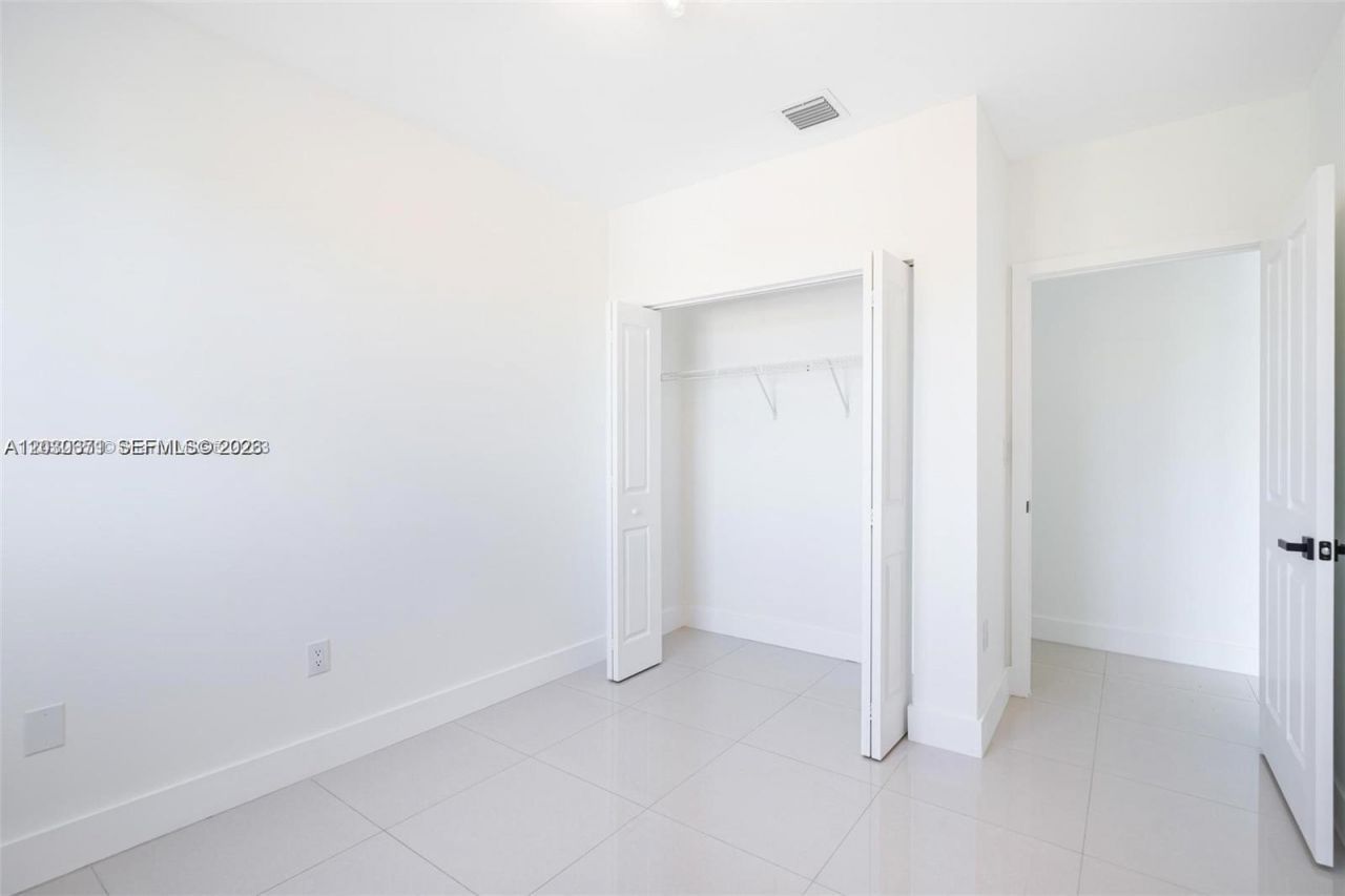 2280 SW 32nd Ave , Unit 201, Miami, FL 33145 Photo