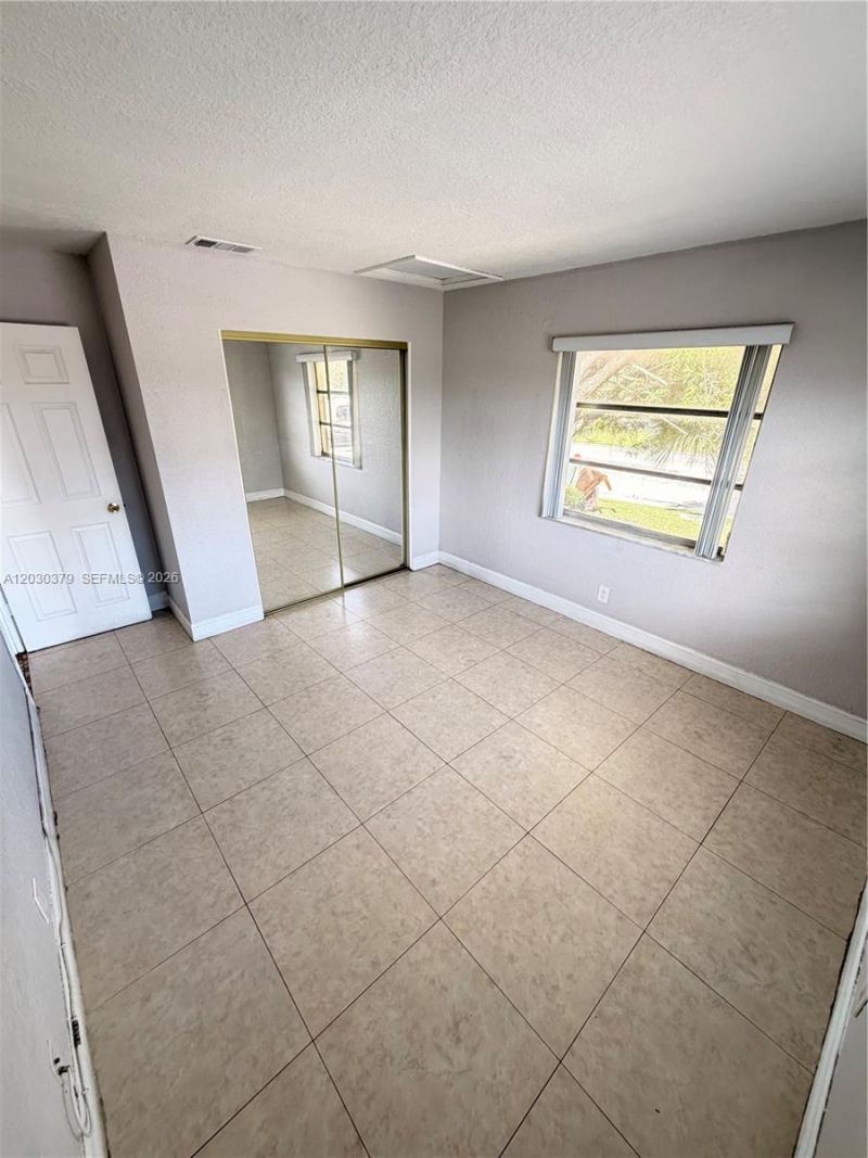 412 Lakeside Dr, Unit 223, Margate, FL 33063 Photo