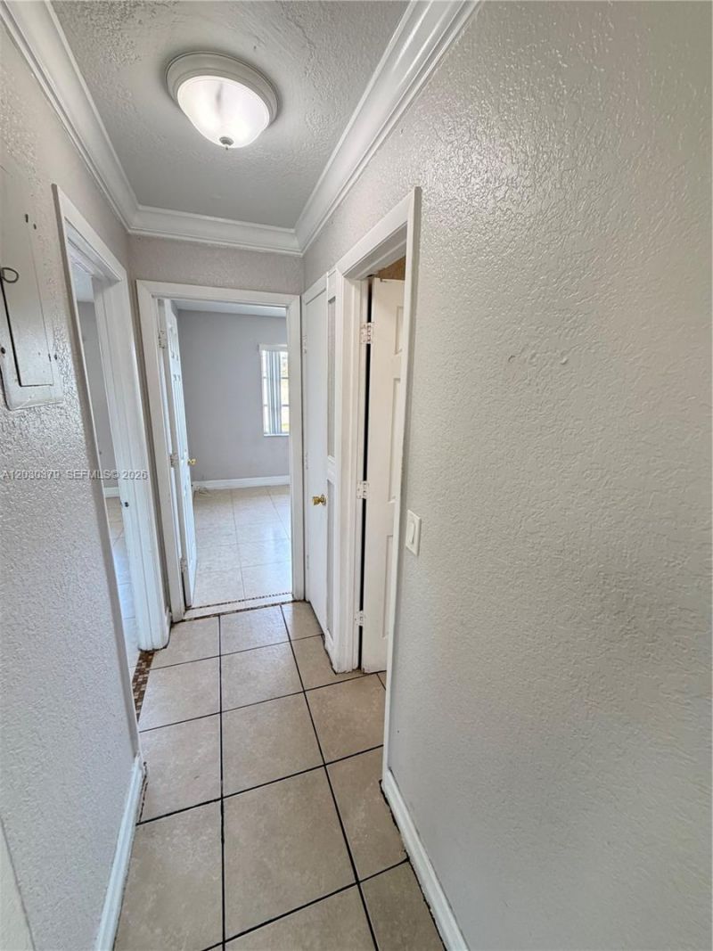 412 Lakeside Dr, Unit 223, Margate, FL 33063 Photo