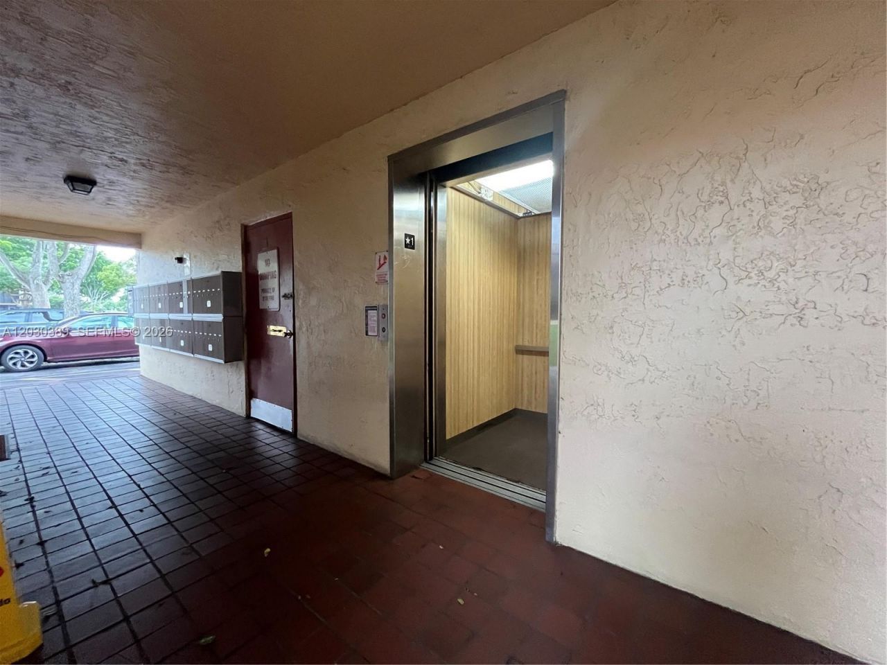 8560 N Sherman Cir , Unit 504, Miramar, FL 33025 Photo