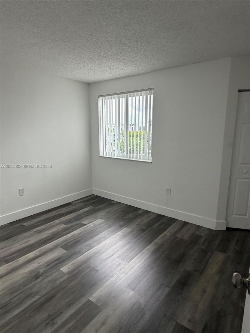 675 NW 85th Ct, Unit 8-207, Miami, FL 33126 Photo
