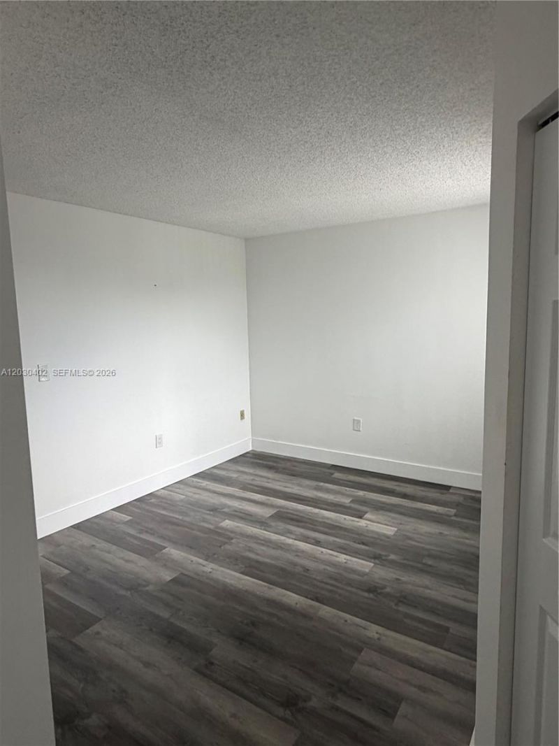 675 NW 85th Ct, Unit 8-207, Miami, FL 33126 Photo