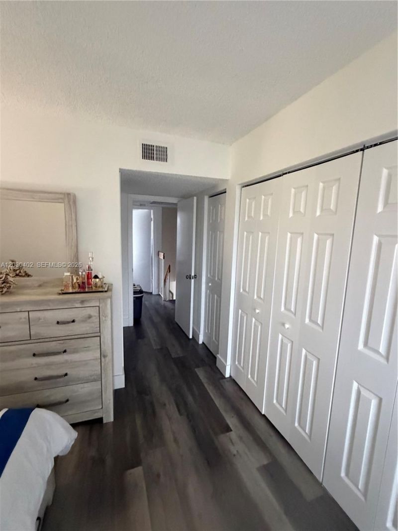 675 NW 85th Ct , Unit 8-207, Miami, FL 33126 Photo