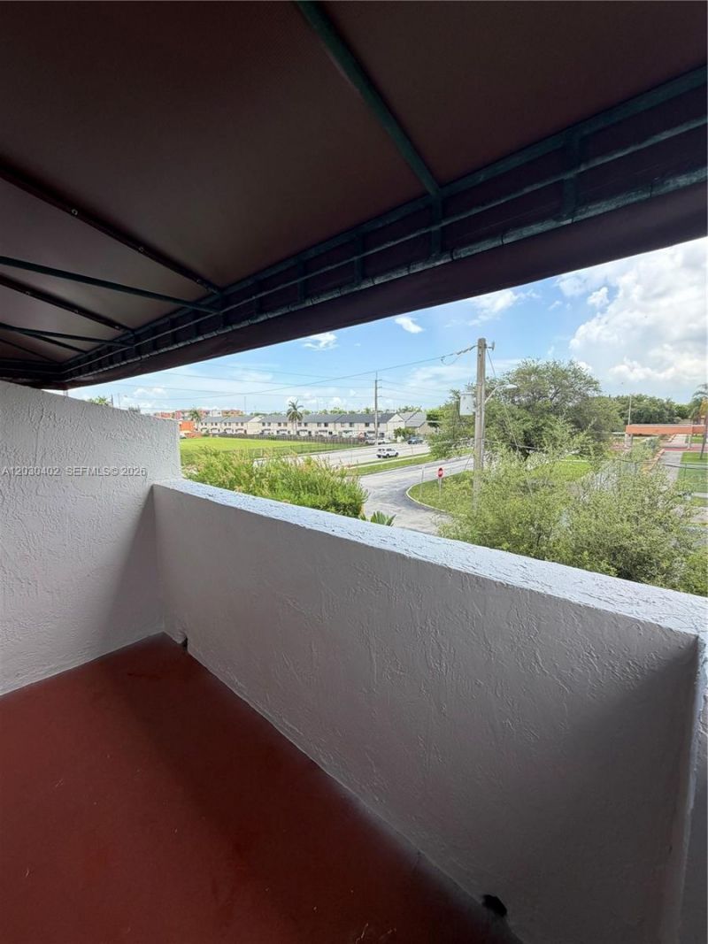 675 NW 85th Ct, Unit 8-207, Miami, FL 33126 Photo