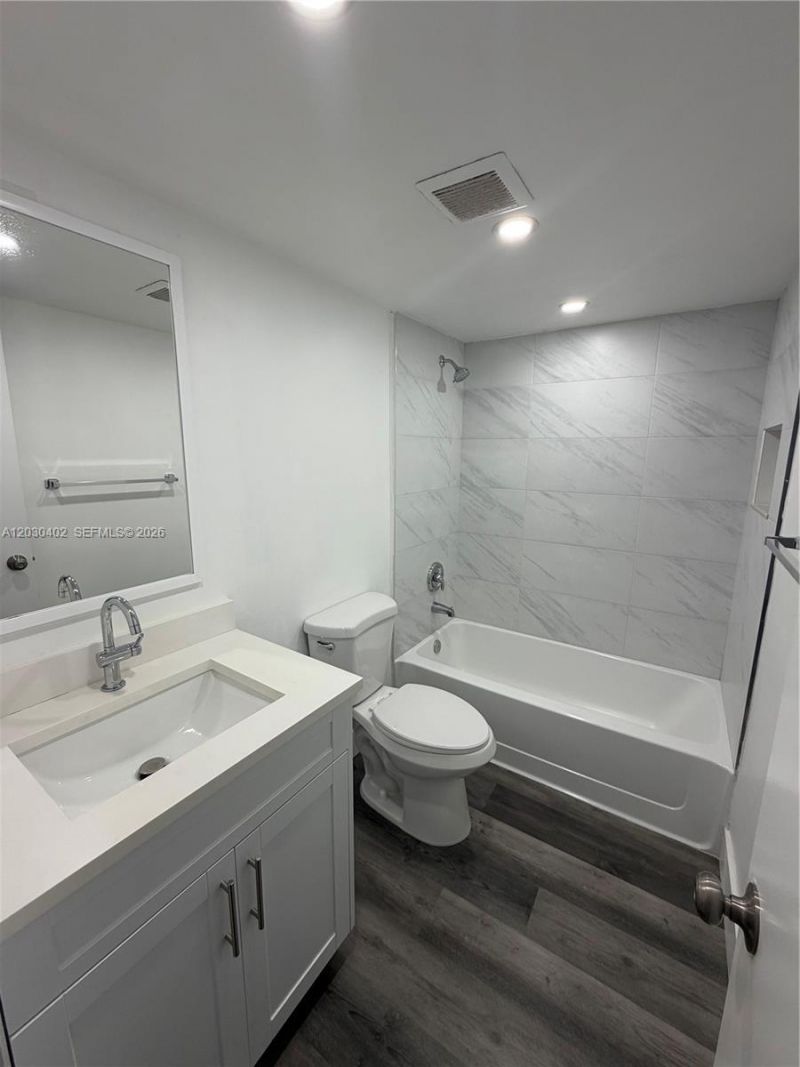 675 NW 85th Ct, Unit 8-207, Miami, FL 33126 Photo