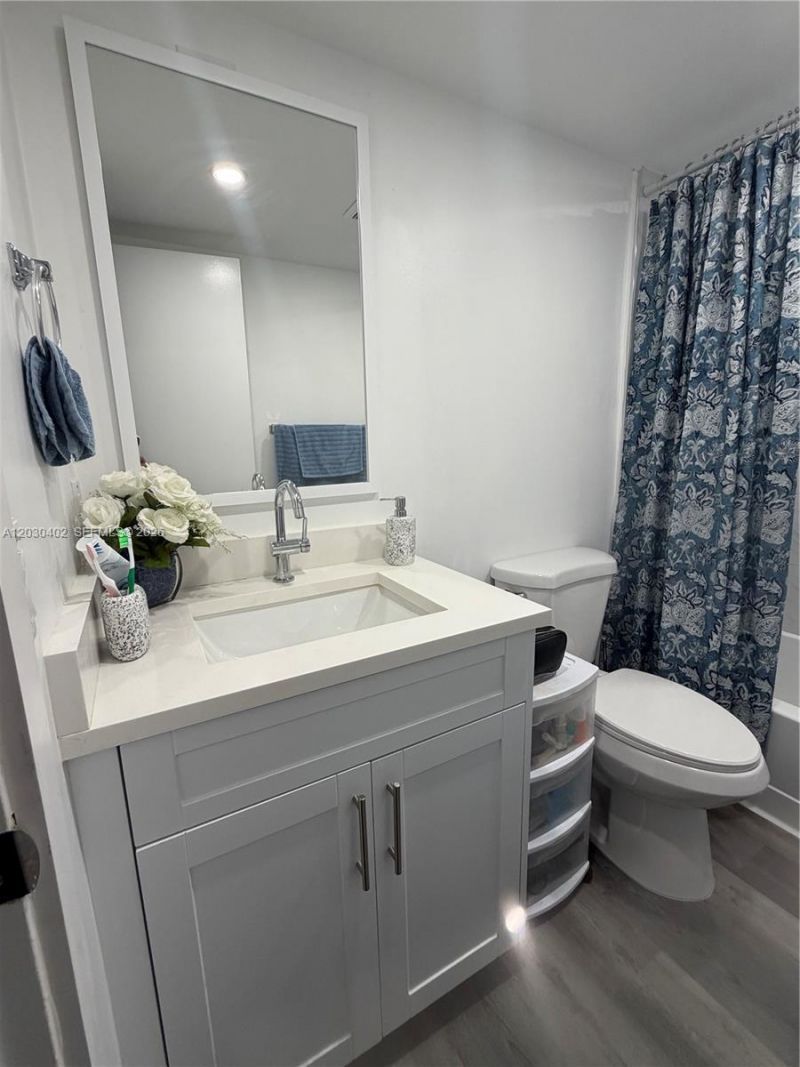 675 NW 85th Ct , Unit 8-207, Miami, FL 33126 Photo