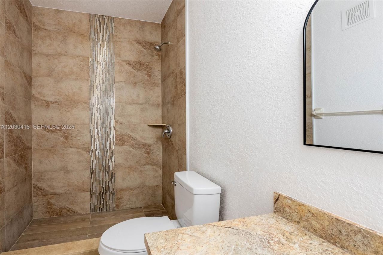 7200 NW 177th St , Unit 109-7, Hialeah, FL 33015 Photo