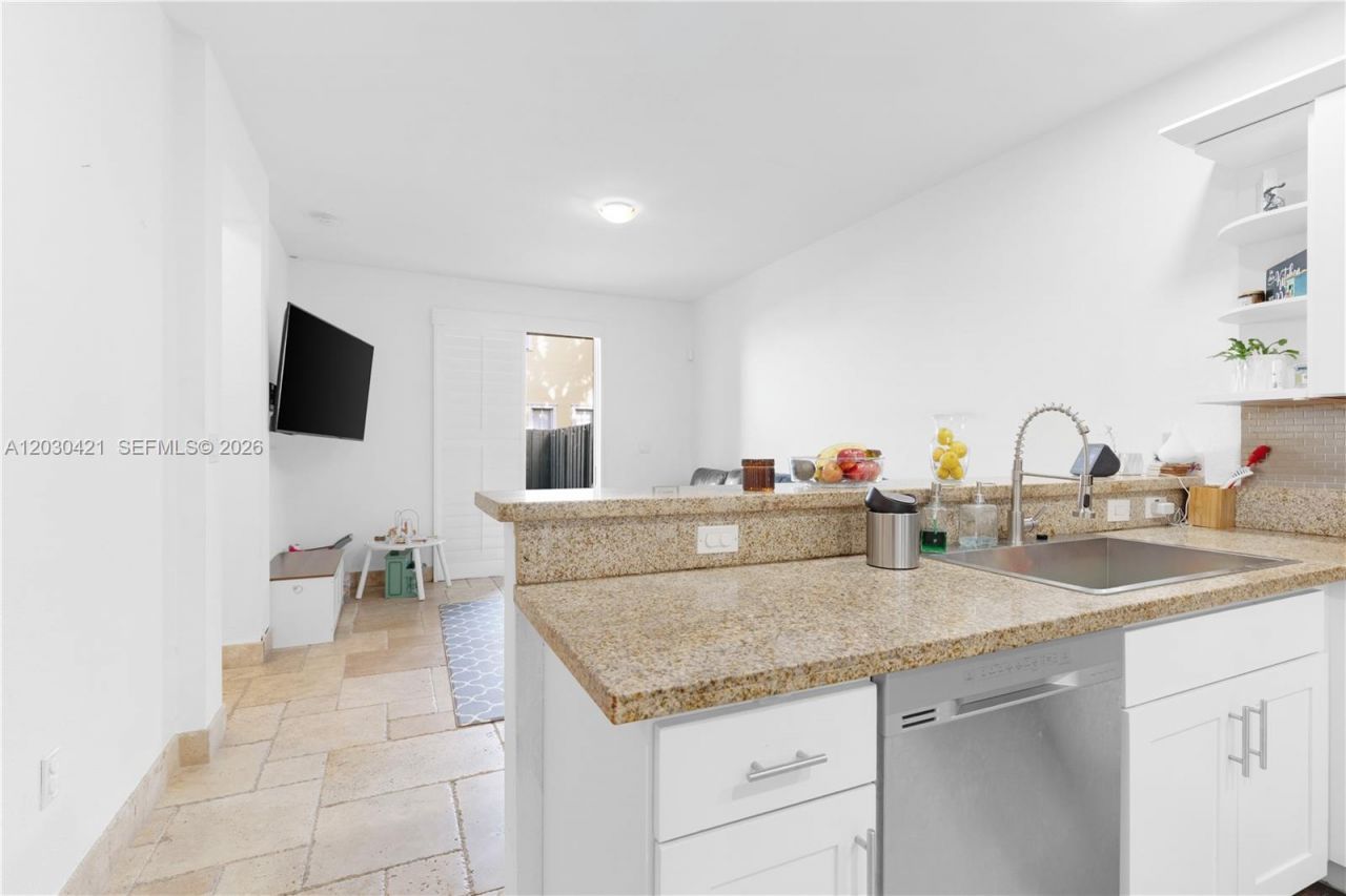 7475 NW 116th Ave , Doral, FL 33178 Photo