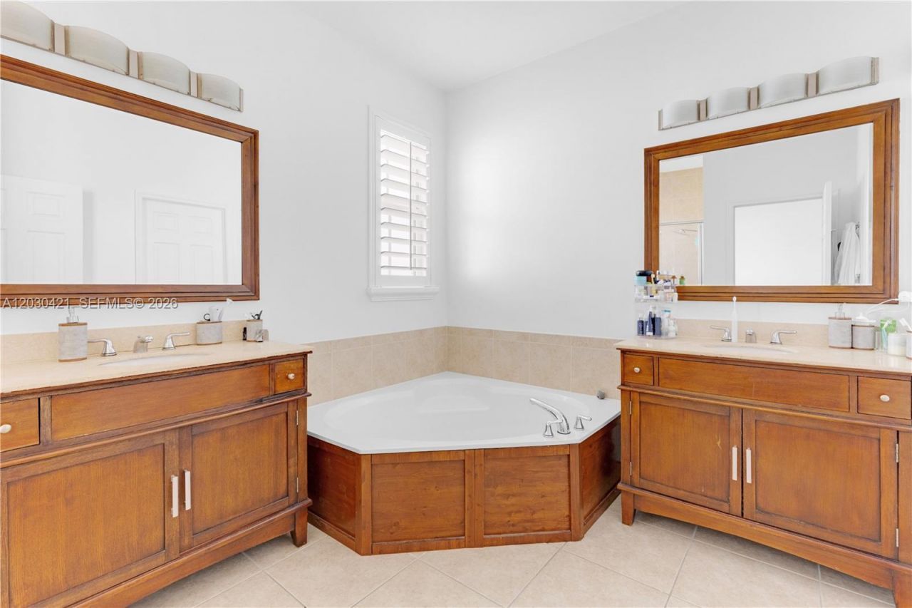 7475 NW 116th Ave , Doral, FL 33178 Photo