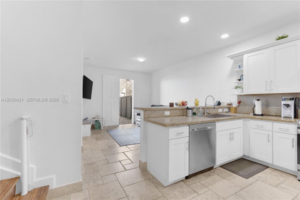 7475 NW 116th Ave , Doral, FL 33178 Photo