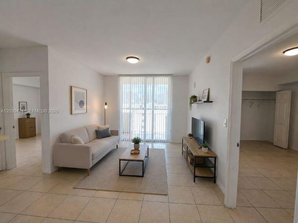 120 SW 8th Ave, Unit 903, Miami, FL 33130