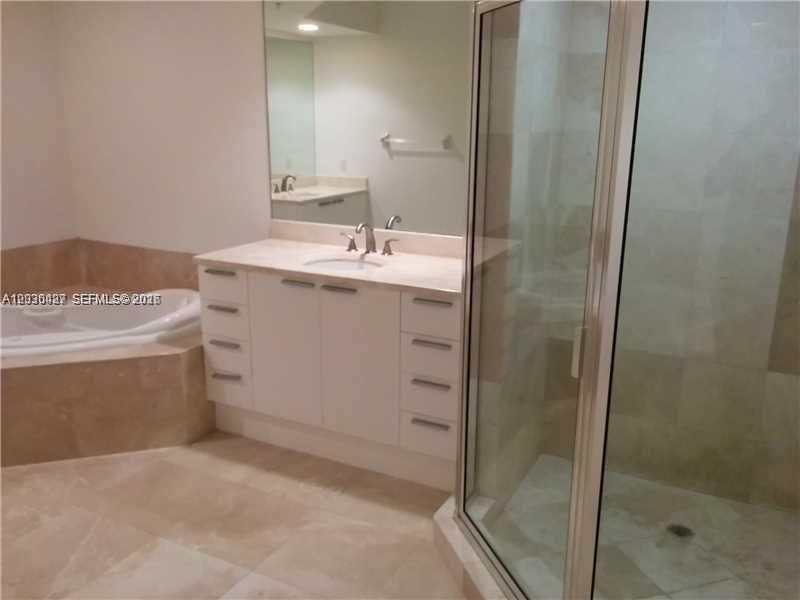 14951 Royal Oaks Ln, Unit 1104, North Miami, FL 33181 Photo