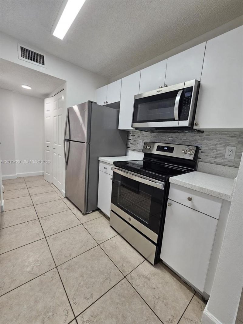 15771 SW 106th Ter, Unit 204, Miami, FL 33196 Photo