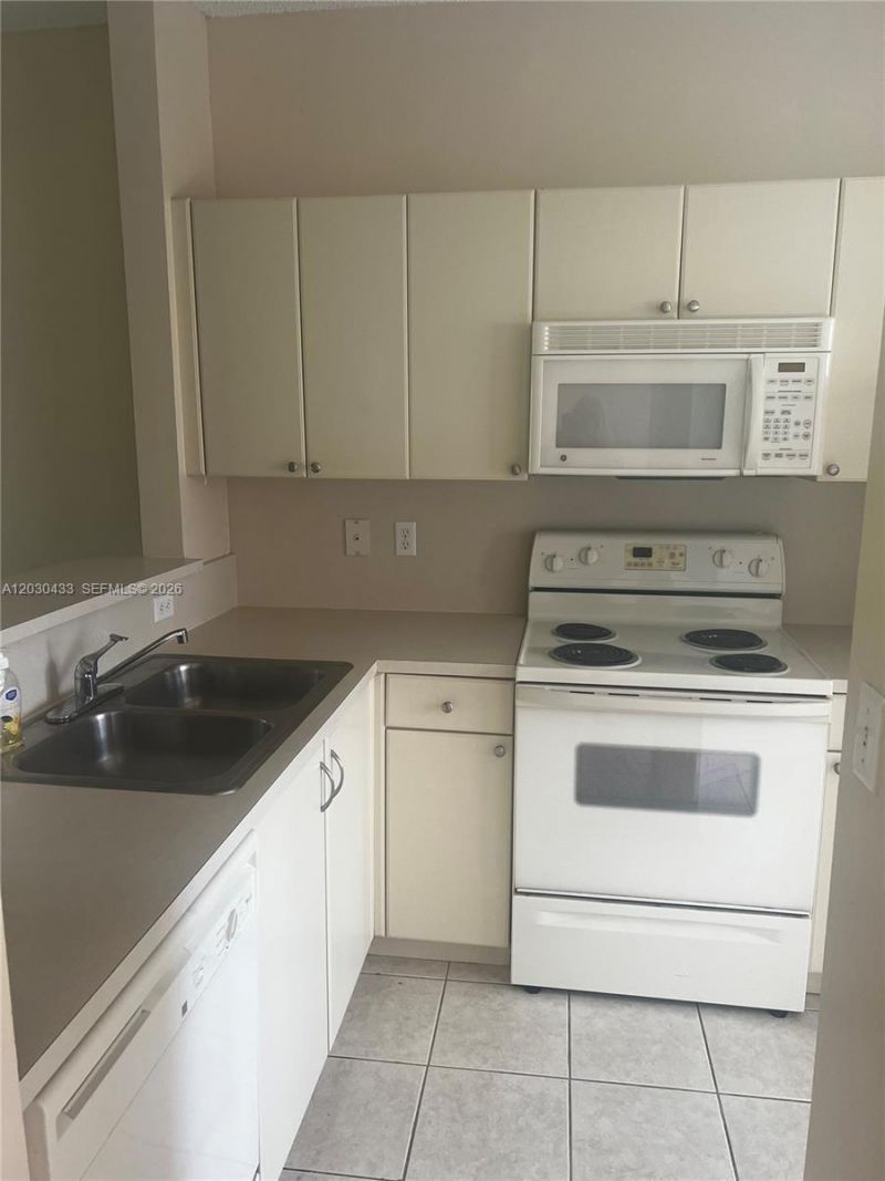 2322 SE 23rd Ave , Unit 2322, Homestead, FL 33035 Photo