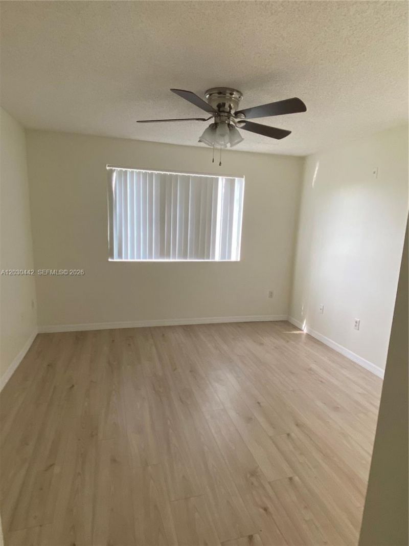 300 N Crestwood Ct N, Unit 310, Royal Palm Beach, FL 33411 Photo