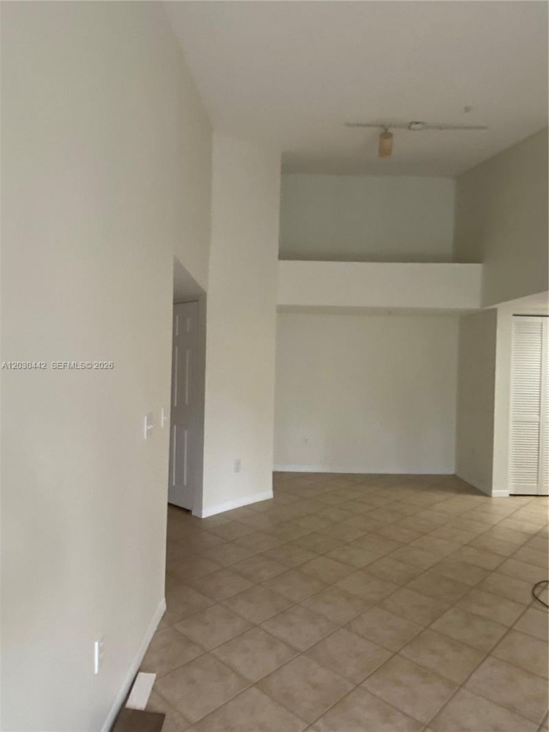 300 N Crestwood Ct N, Unit 310, Royal Palm Beach, FL 33411 Photo