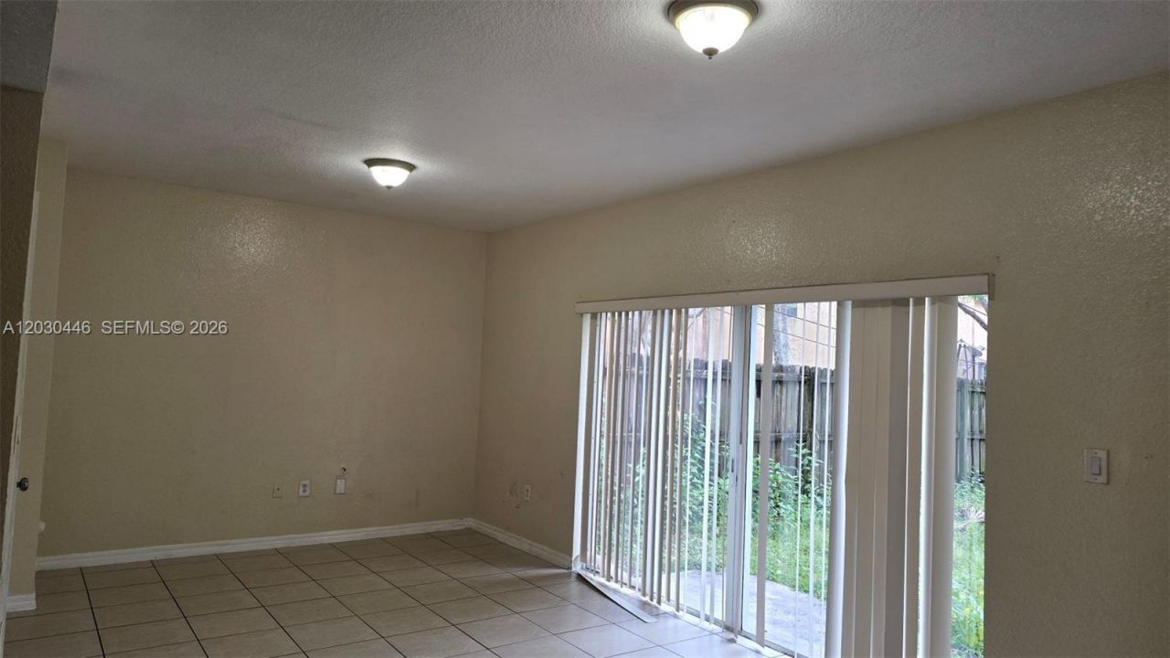 671 SW 10th St , Florida City, FL 33034 Photo