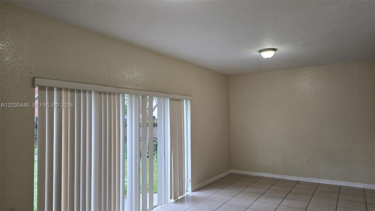 671 SW 10th St , Florida City, FL 33034 Photo