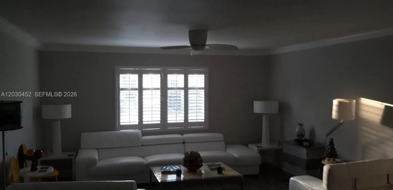 136 NE 19th Ct, Unit 105F, Wilton Manors, FL 33305 Main Photo