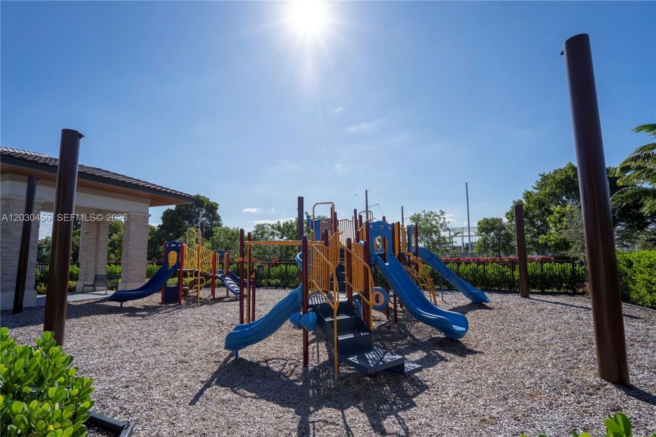 10620 NW 88 St , Unit 216, Doral, FL 33178 Photo