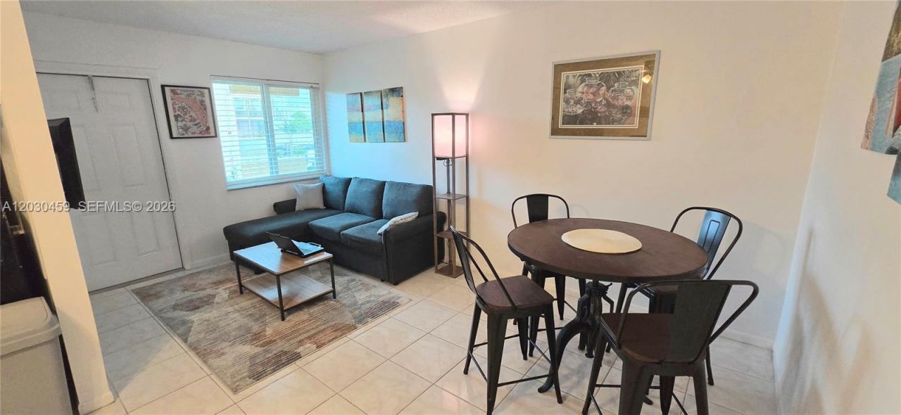 2145 Pierce St , Unit 305, Hollywood, FL 33020 Photo