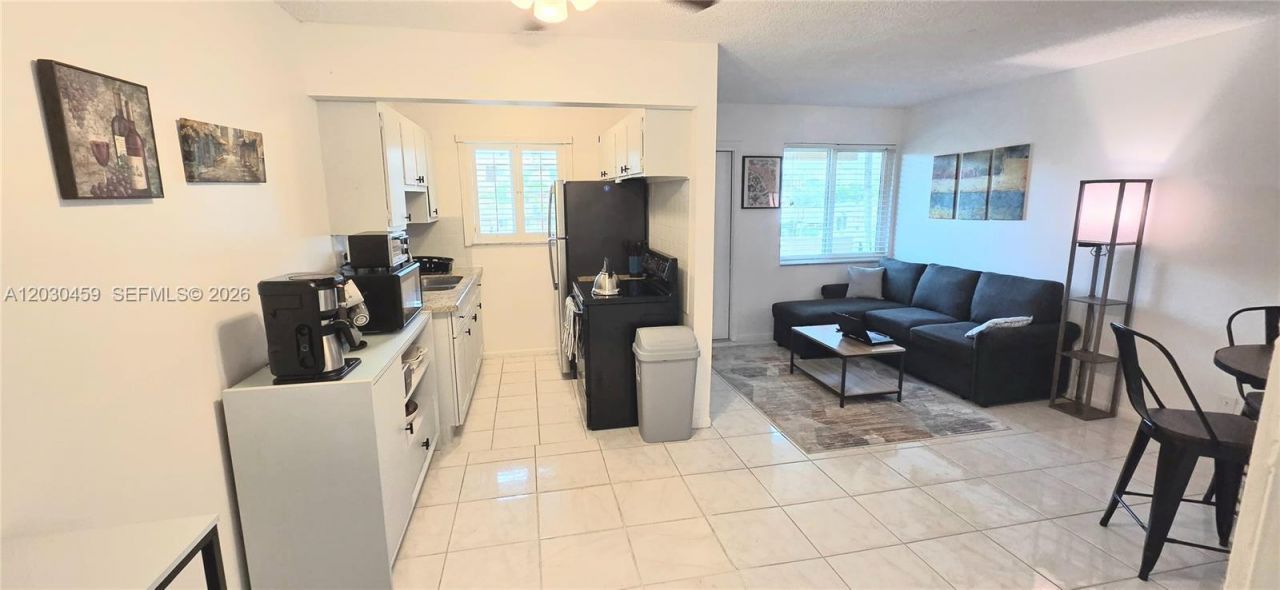 2145 Pierce St , Unit 305, Hollywood, FL 33020 Photo