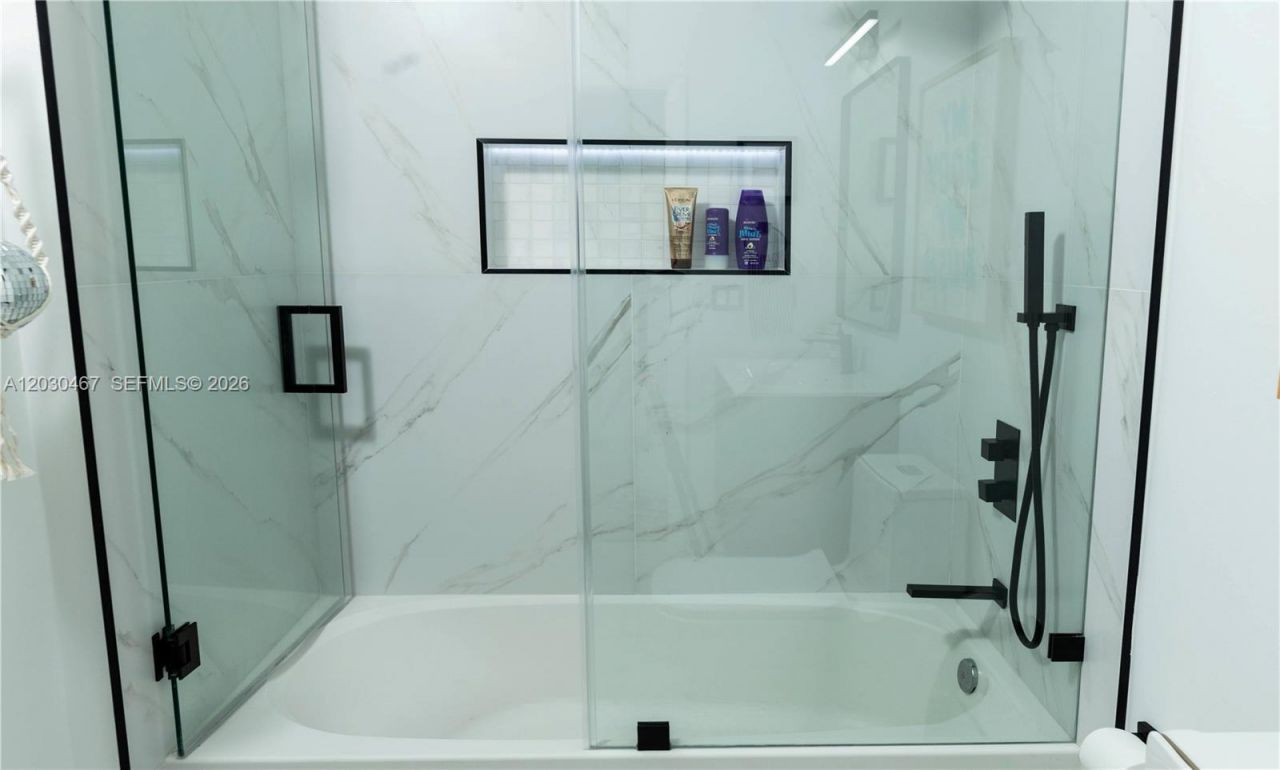 700 NE 25th St , Unit 1003, Miami, FL 33137 Photo