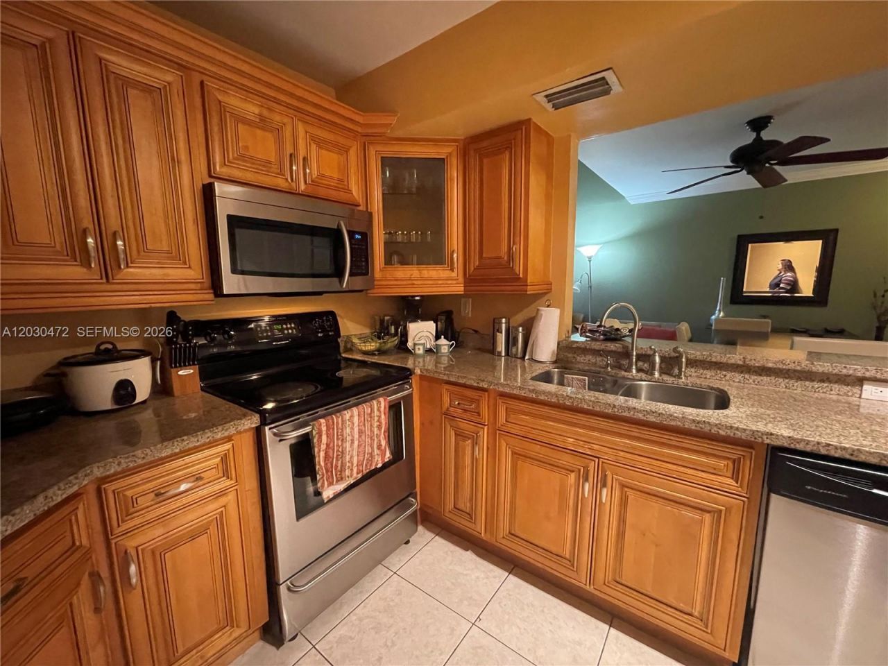9711 Fontainebleau Blvd , Unit D203, Miami, FL 33172 Photo