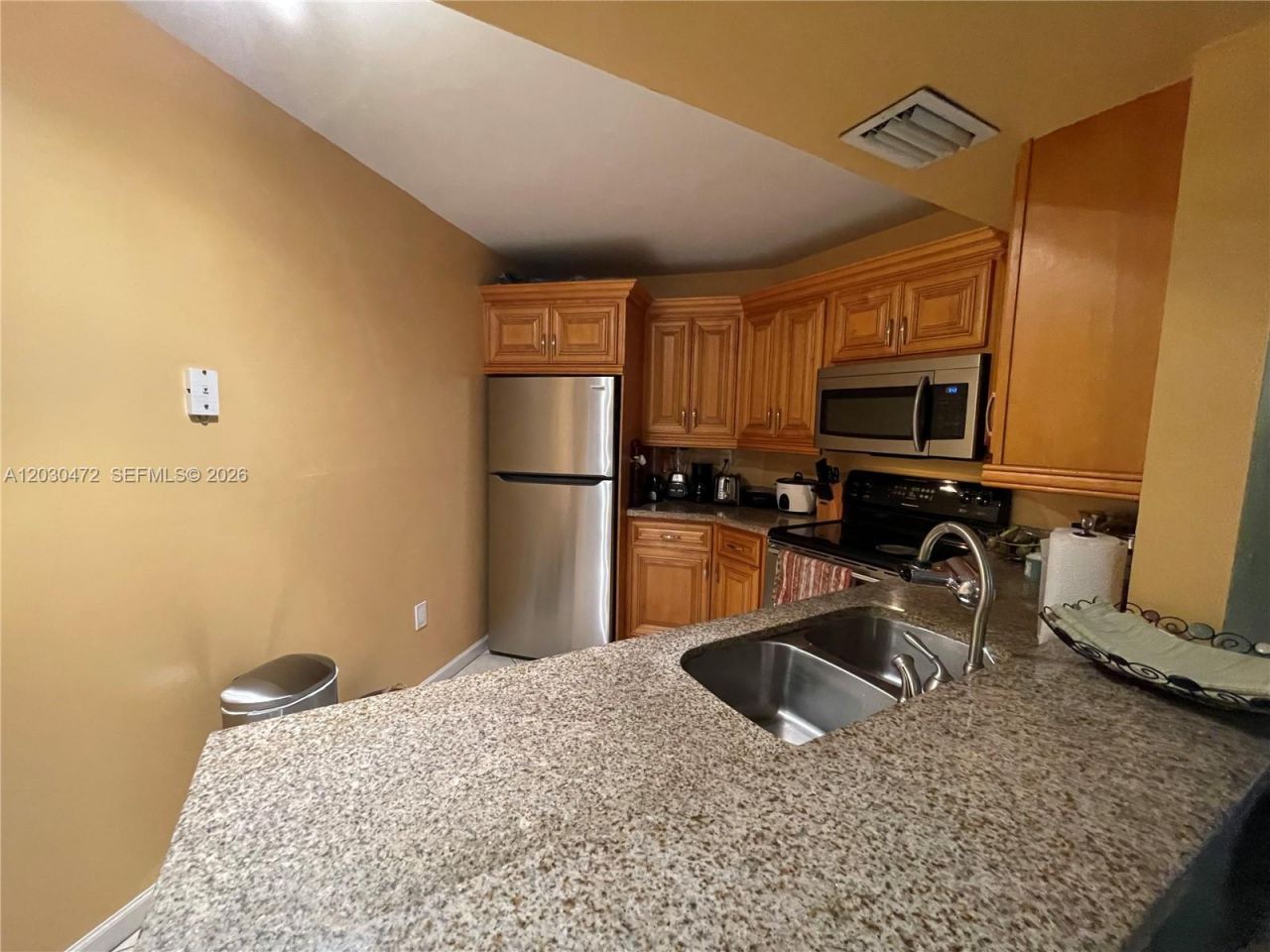 9711 Fontainebleau Blvd , Unit D203, Miami, FL 33172 Photo