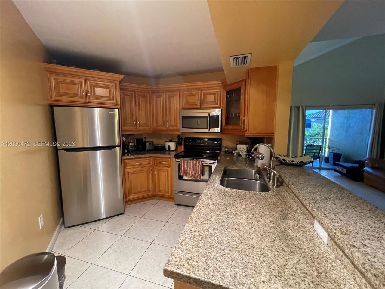 9711 Fontainebleau Blvd , Unit D203, Miami, FL 33172 Photo
