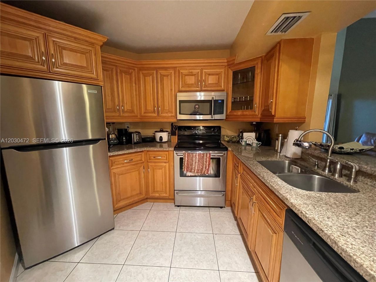 9711 Fontainebleau Blvd , Unit D203, Miami, FL 33172 Photo
