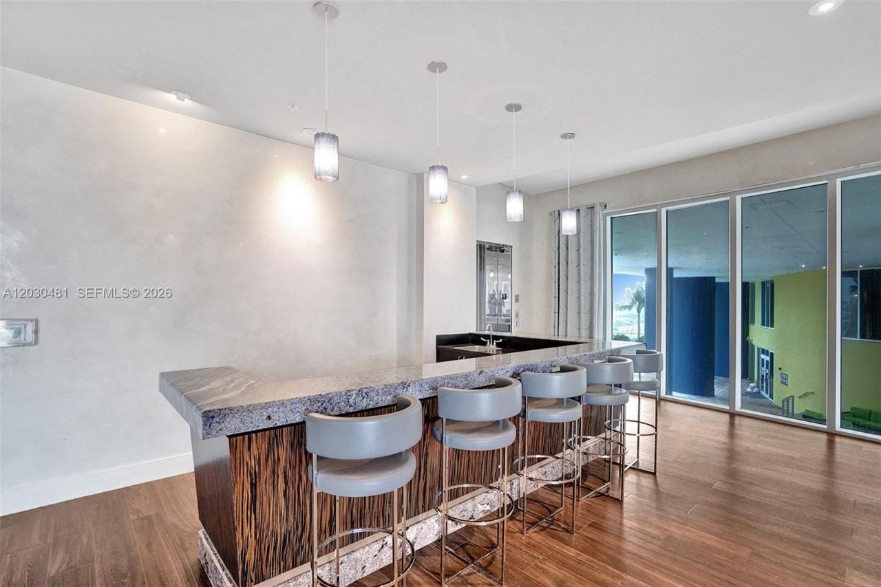 185 SW 7 St , Unit 1708, Miami, FL 33130 Photo