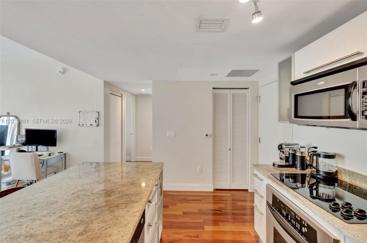185 SW 7 St , Unit 1708, Miami, FL 33130 Photo