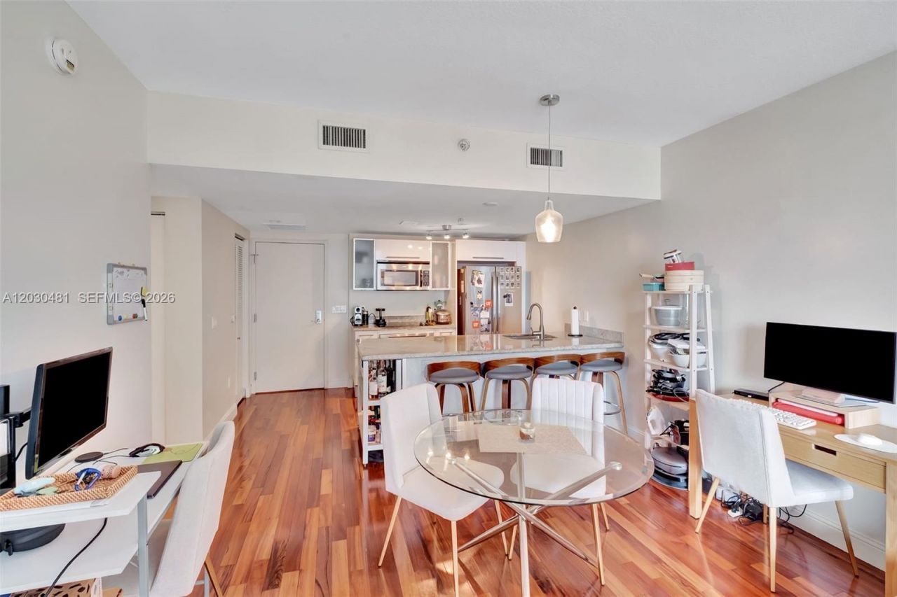 185 SW 7 St , Unit 1708, Miami, FL 33130 Photo