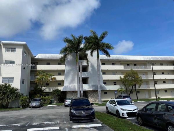 7410 SW 82nd St , Unit K401, Miami, FL 33143