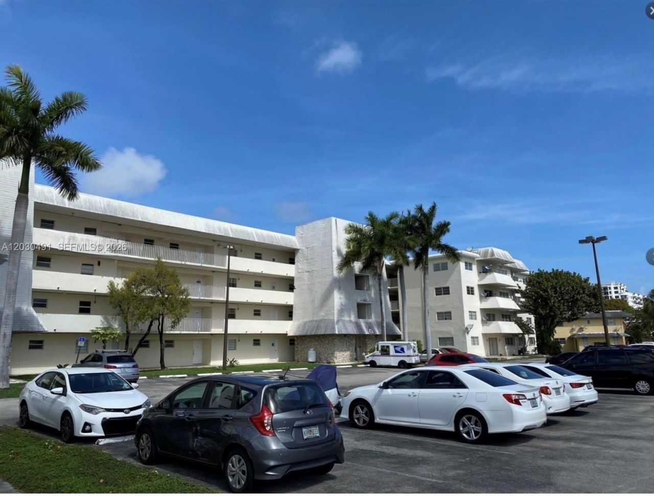 7410 SW 82nd St , Unit K401, Miami, FL 33143 Photo