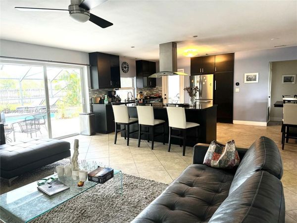 4116 Taft St , Hollywood, FL 33021