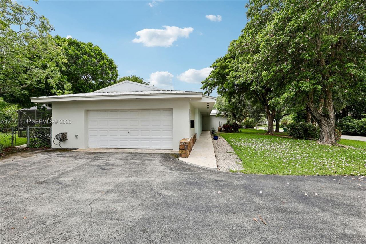 14851 SW 69th Ct, Palmetto Bay, FL 33158 Photo