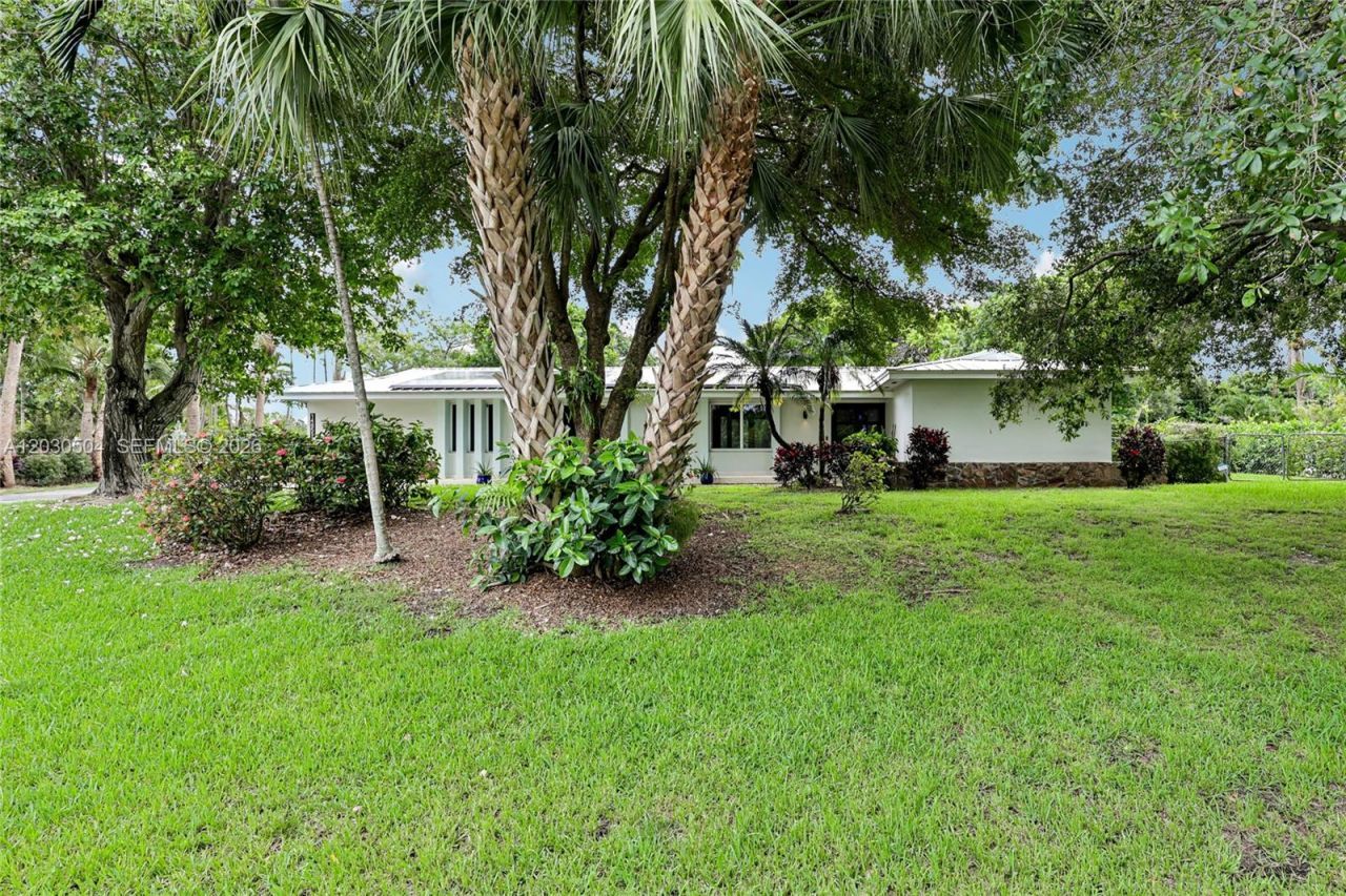 14851 SW 69th Ct, Palmetto Bay, FL 33158 Photo
